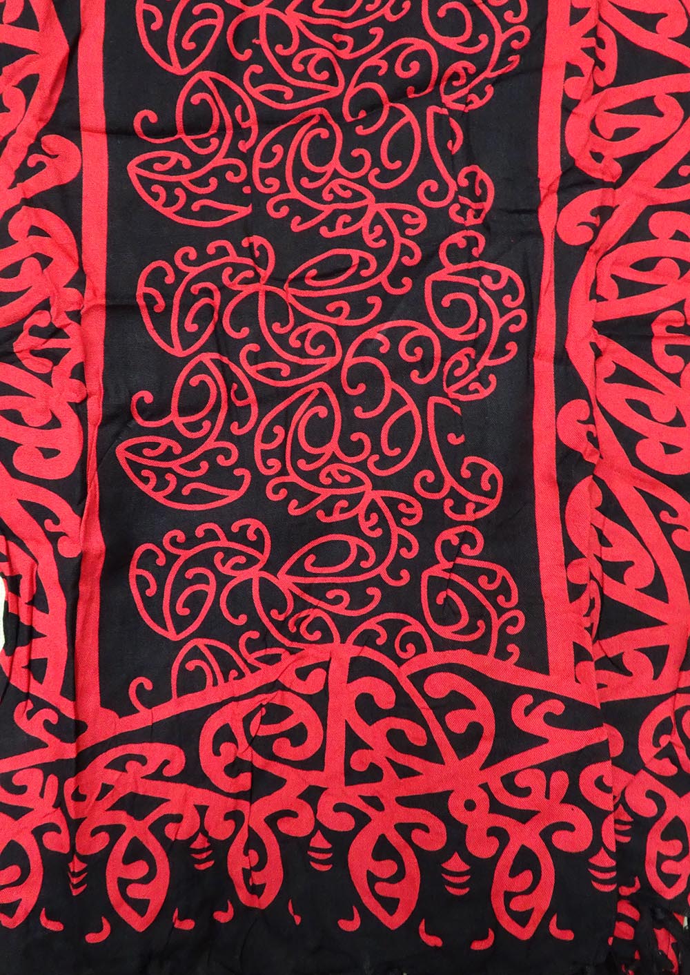 BANS201 Sarong Kowhaiwhai rayon Red & Black