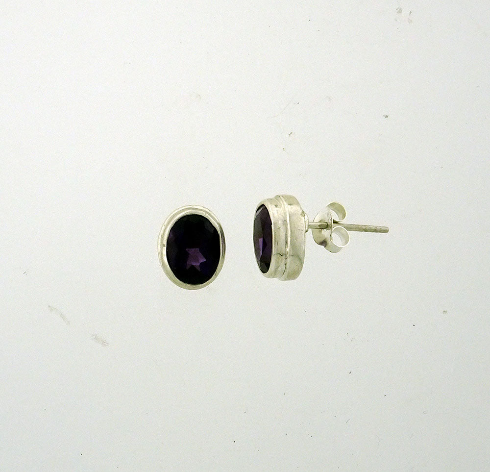 EA104 Amethyst Faceted 8x6mm Stud