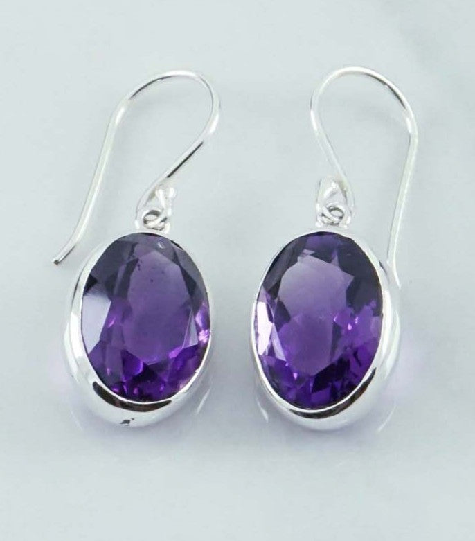 EA113 Amethyst Faceted 12x10mm oval Earring