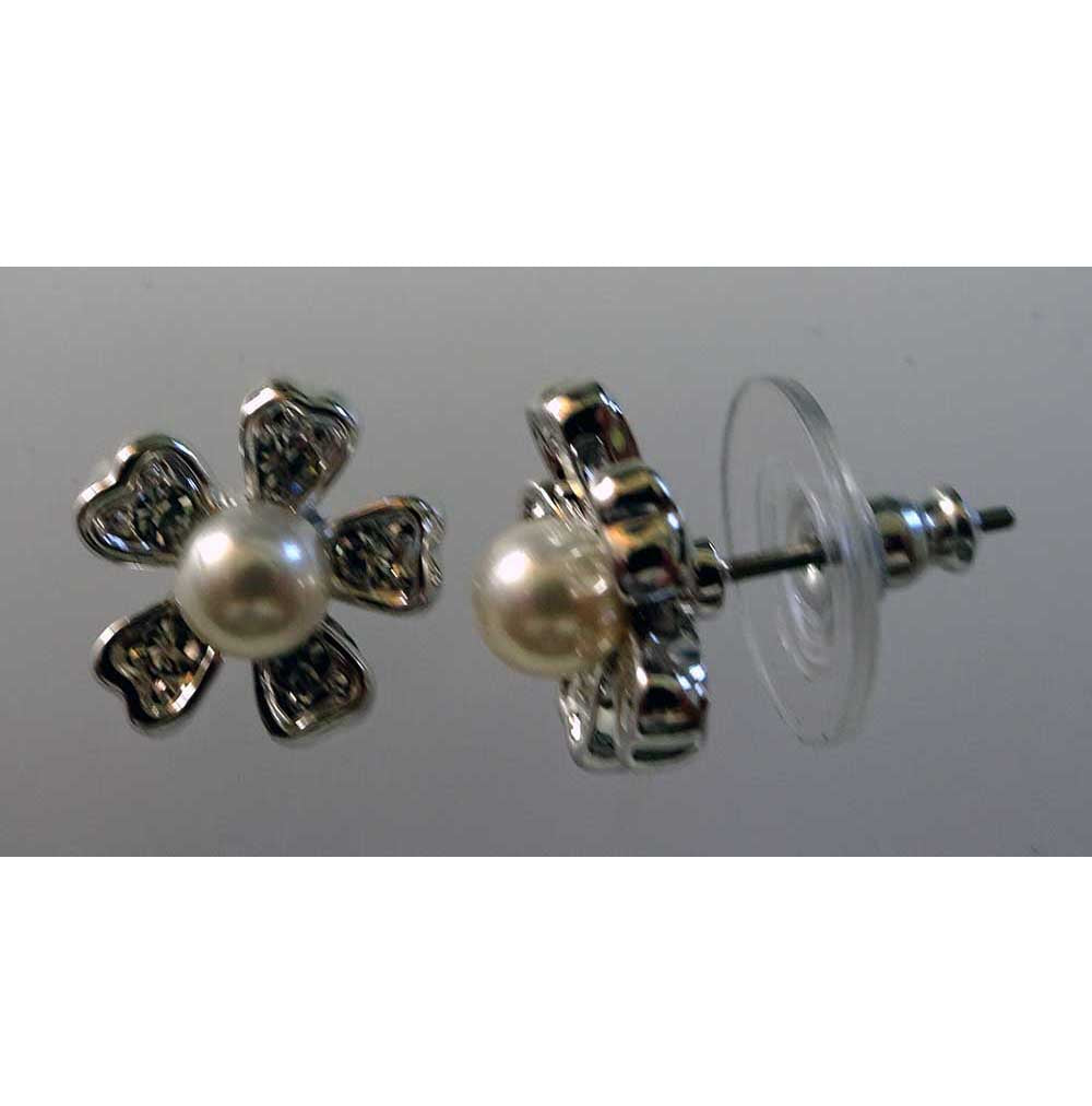 EF410 Earring stud open flower 5mm pearl