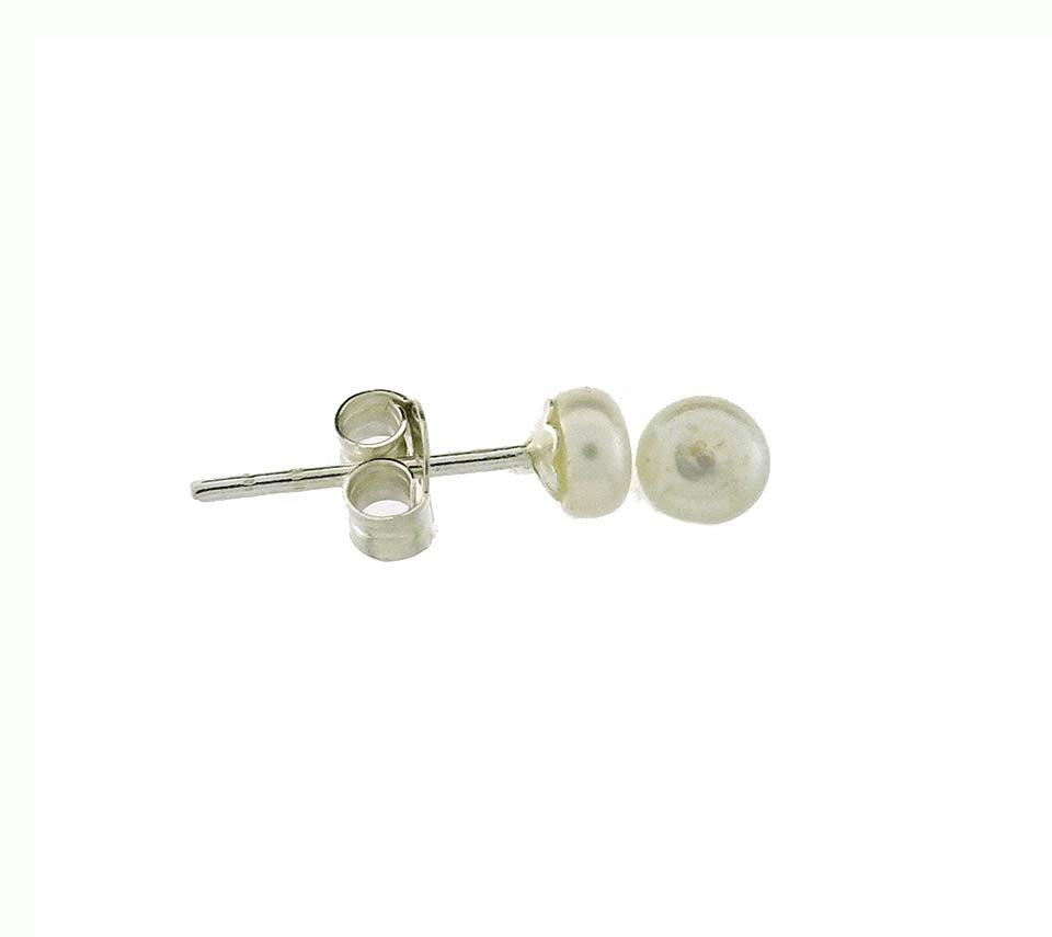 Pearl stud earrings 4-4.5mm