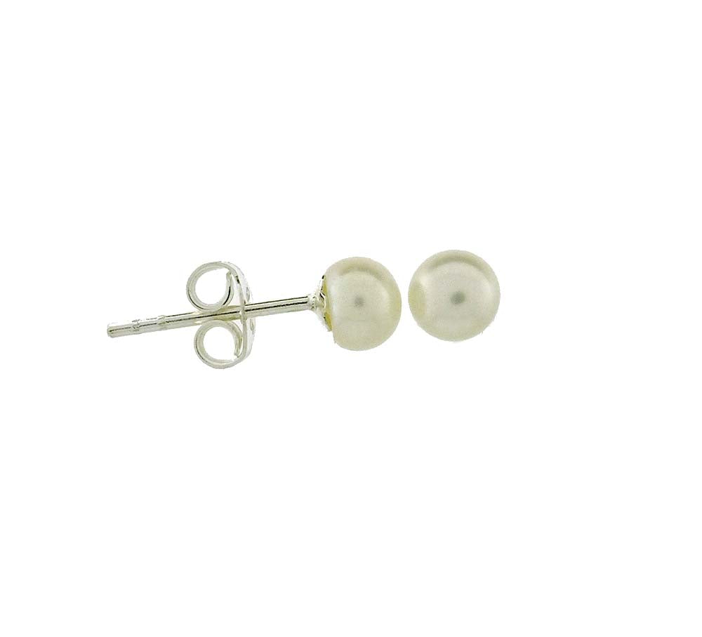 Pearl stud earrings 5-5.5mm