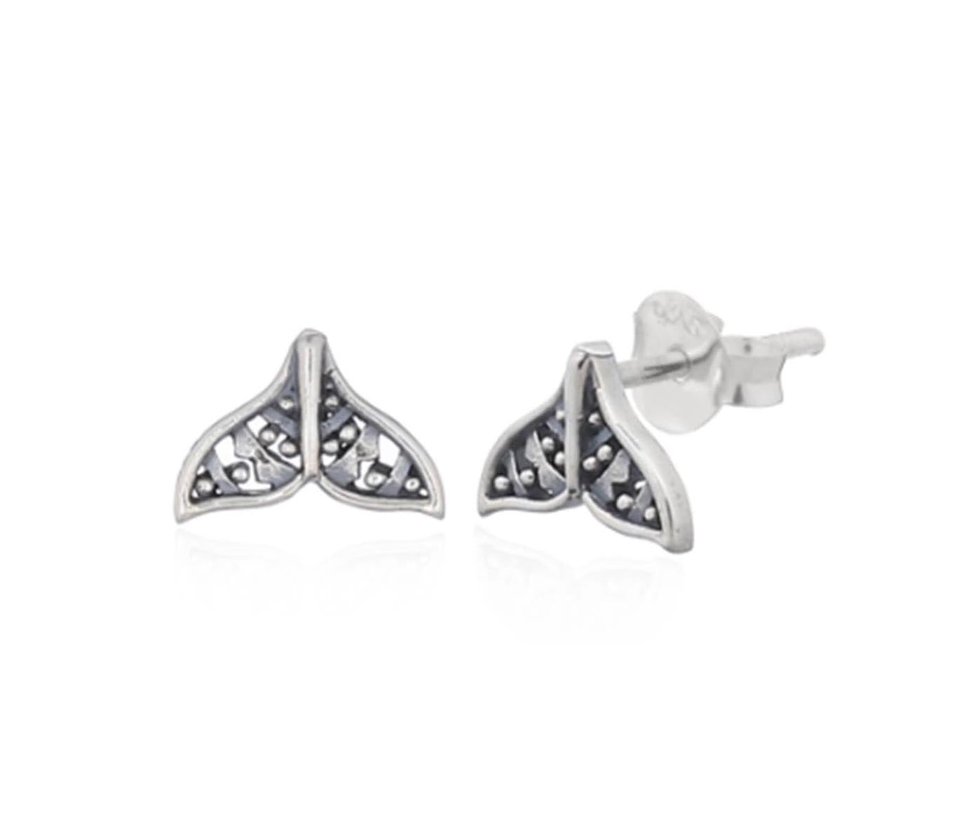E/R Stud Tiny Whale Tail 9x6mm