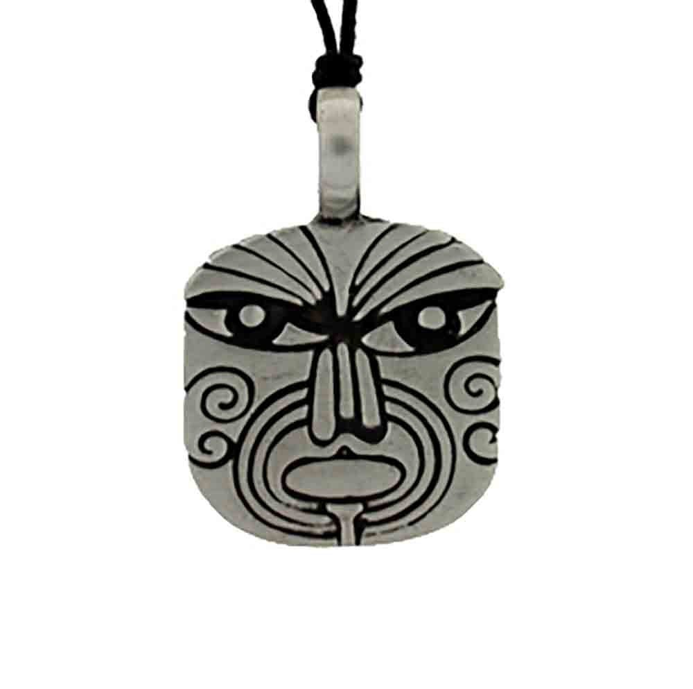 Pendant pewter face moko
