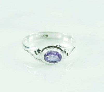 RA107M Amethyst Faceted 7x5mm Ring Spirals