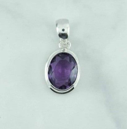 PA105  Amethyst Faceted 15x10mm Oval Pendant