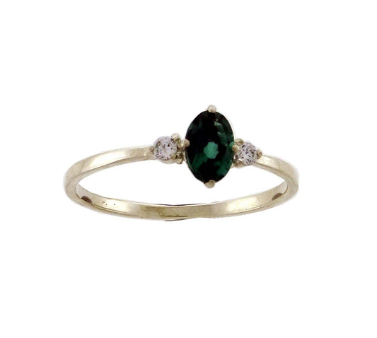 RGQ100M  Green Quartz Facet  6x4mm & CZ Ring